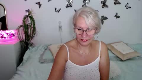 Ghertrudequeen online show from September 10, 3:28 am
