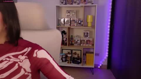 Im Jenn Next stream Monday - start -5 GMT online show from February 15, 9:22 pm