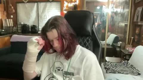 ghostboygbc online show from March 18, 4:15 am