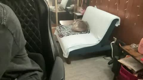 ghostboygbc online show from April 19, 6:24 am