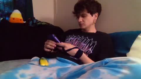 SrirachaSwitchblade  online show from November 10, 2:16 pm