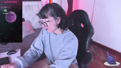 Allison  online show from January 11, 8:43 pm