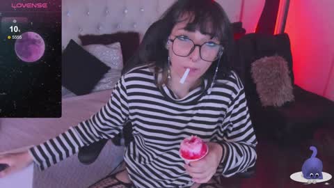 Allison  online show from January 22, 5:06 pm