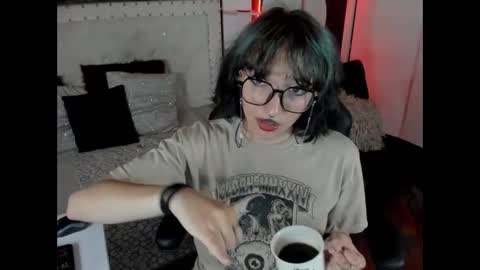 Allison  online show from February 1, 4:11 pm