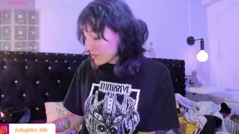 Allison  online show from March 6, 8:27 pm