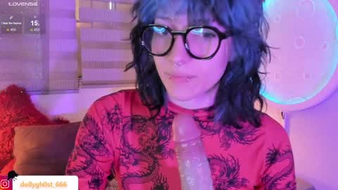 Allison  online show from May 9, 8:47 pm