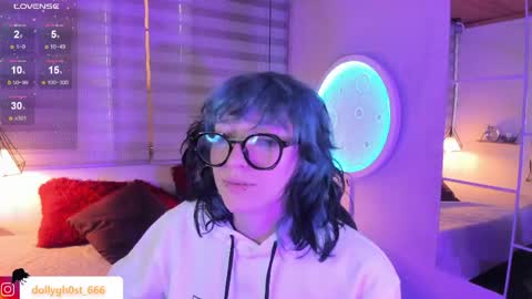 Allison  online show from June 3, 8:03 pm