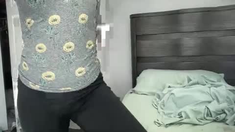 The Queen of Squirt online show from February 25, 9:46 pm