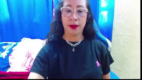 Snapshot of gia_leinn chatting on July 14, 2:45 pm Gia online show from July 14, 2:45 pm