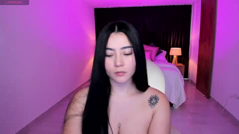 Snapshot of gia_lowry chatting on January 4, 5:47 pm Gia lowry online show from January 4, 5:47 pm