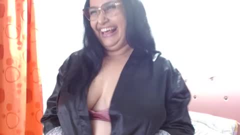 nahomi online show from January 8, 5:16 am