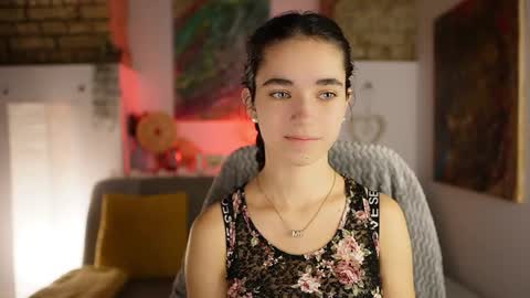 Gia Paige18 online show from December 6, 12:05 pm