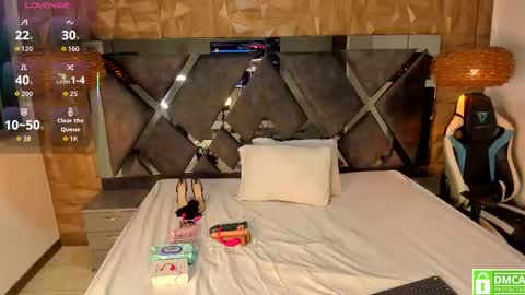 Snapshot of gia_scott chatting on February 1, 4:22 am Darlliny online show from February 1, 4:22 am