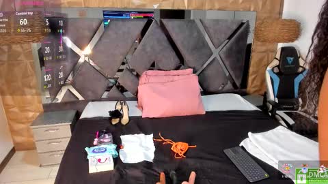 Snapshot of gia_scott chatting on February 4, 3:34 am Darlliny online show from February 4, 3:34 am