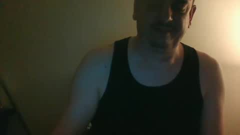 Snapshot of giaco1982 chatting on January 29, 5:09 am samuel online show from January 29, 5:09 am