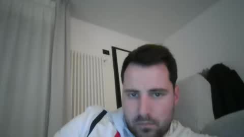 Snapshot of giacomo9669 chatting on February 23, 5:54 pm giacomo9669 online show from February 23, 5:54 pm