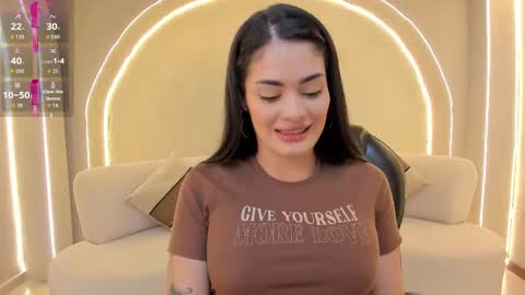 Gia Ferrera online show from November 18, 2:50 am