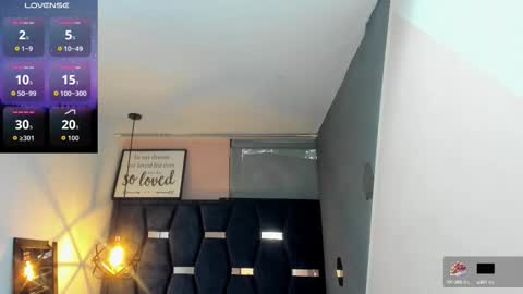 G I A  FOX online show from September 30, 12:21 pm