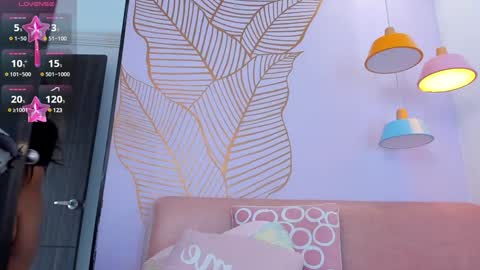 Gia  online show from January 22, 9:10 pm