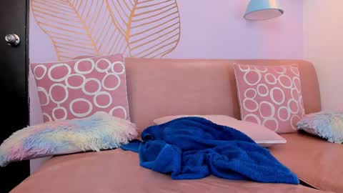 Gia  online show from February 13, 9:17 pm