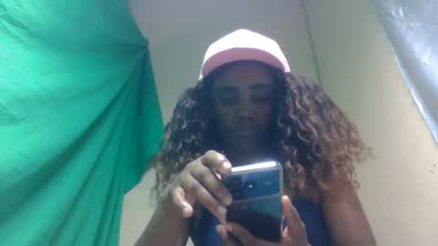 Snapshot of gialbloody chatting on July 21, 12:51 pm gialbloody online show from July 21, 12:51 pm