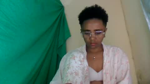 Snapshot of gialbloody chatting on July 25, 11:08 am gialbloody online show from July 25, 11:08 am