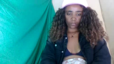 Snapshot of gialbloody chatting on July 27, 8:10 am gialbloody online show from July 27, 8:10 am