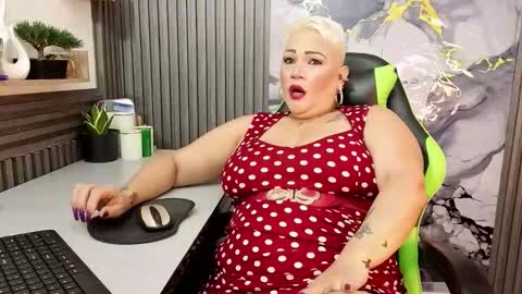   online show from March 10, 10:20 am