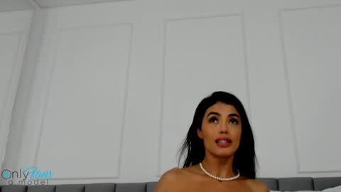 Snapshot of giannanoir chatting on January 9, 1:39 am giannanoir online show from January 9, 1:39 am