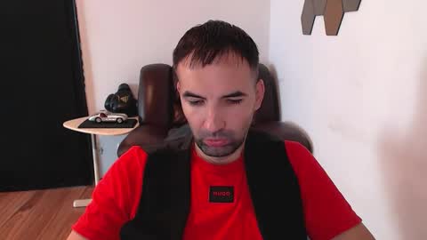 Snapshot of gianni_lion chatting on October 14, 9:54 am Gianni online show from October 14, 9:54 am