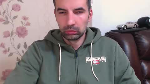 Gianni online show from April 2, 9:01 pm