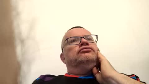 giddyup2222222 online show from December 1, 9:47 am