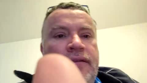 Snapshot of giddyup2222222 chatting on March 10, 9:03 am giddyup2222222 online show from March 10, 9:03 am