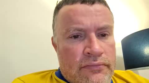 Snapshot of giddyup2222222 chatting on March 18, 9:40 pm giddyup2222222 online show from March 18, 9:40 pm