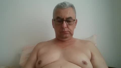 gigi1970 online show from June 29, 7:25 am