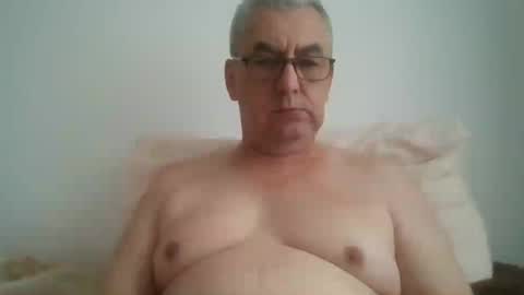 gigi1970 online show from July 4, 7:14 am