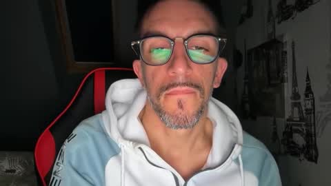 Gigi online show from October 18, 3:20 am