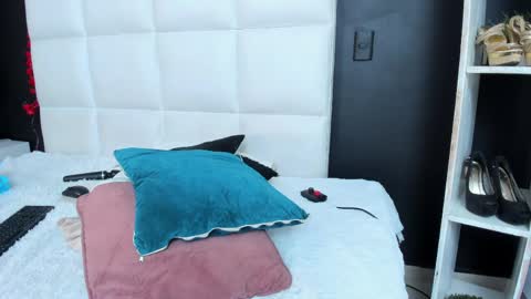 Gigi  online show from March 27, 2:39 pm