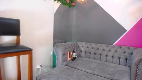 GIGI STCOTT online show from November 3, 2:57 am