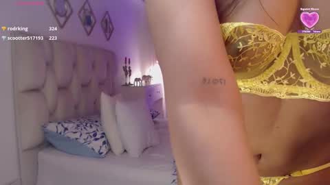 GIGI instagram gigi sj1994 online show from March 10, 7:32 am