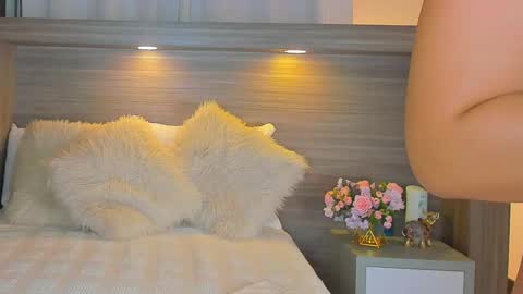 gigi wilden online show from November 22, 1:54 pm