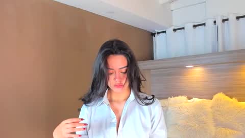 gigi wilden online show from December 17, 2:23 pm