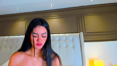 gigi wilden online show from April 16, 11:22 am