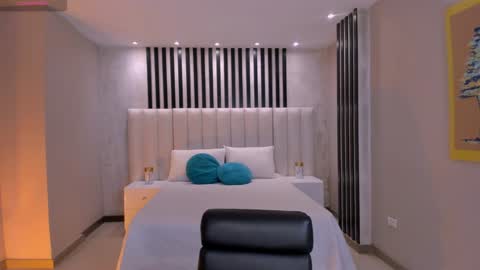 GIGI online show from January 22, 2:15 am