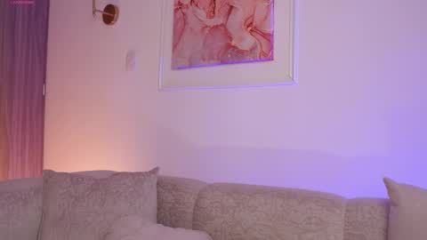 GIGI online show from February 26, 2:48 am