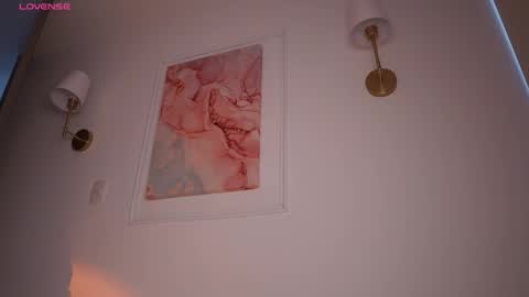 GIGI online show from September 12, 1:00 pm