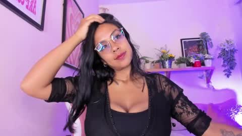 giisell online show from April 21, 12:33 pm