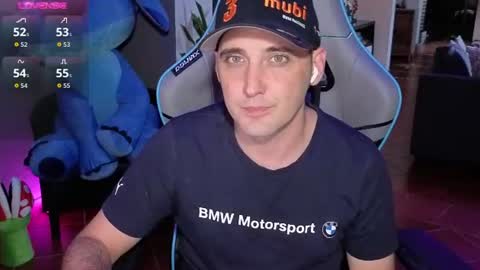 Snapshot of gil_gamesh2nd chatting on June 11, 5:55 pm Mirko online show from June 11, 5:55 pm