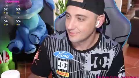 Snapshot of gil_gamesh2nd chatting on June 20, 8:28 am Mirko online show from June 20, 8:28 am
