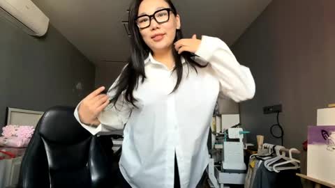 Agatha online show from April 18, 8:18 am